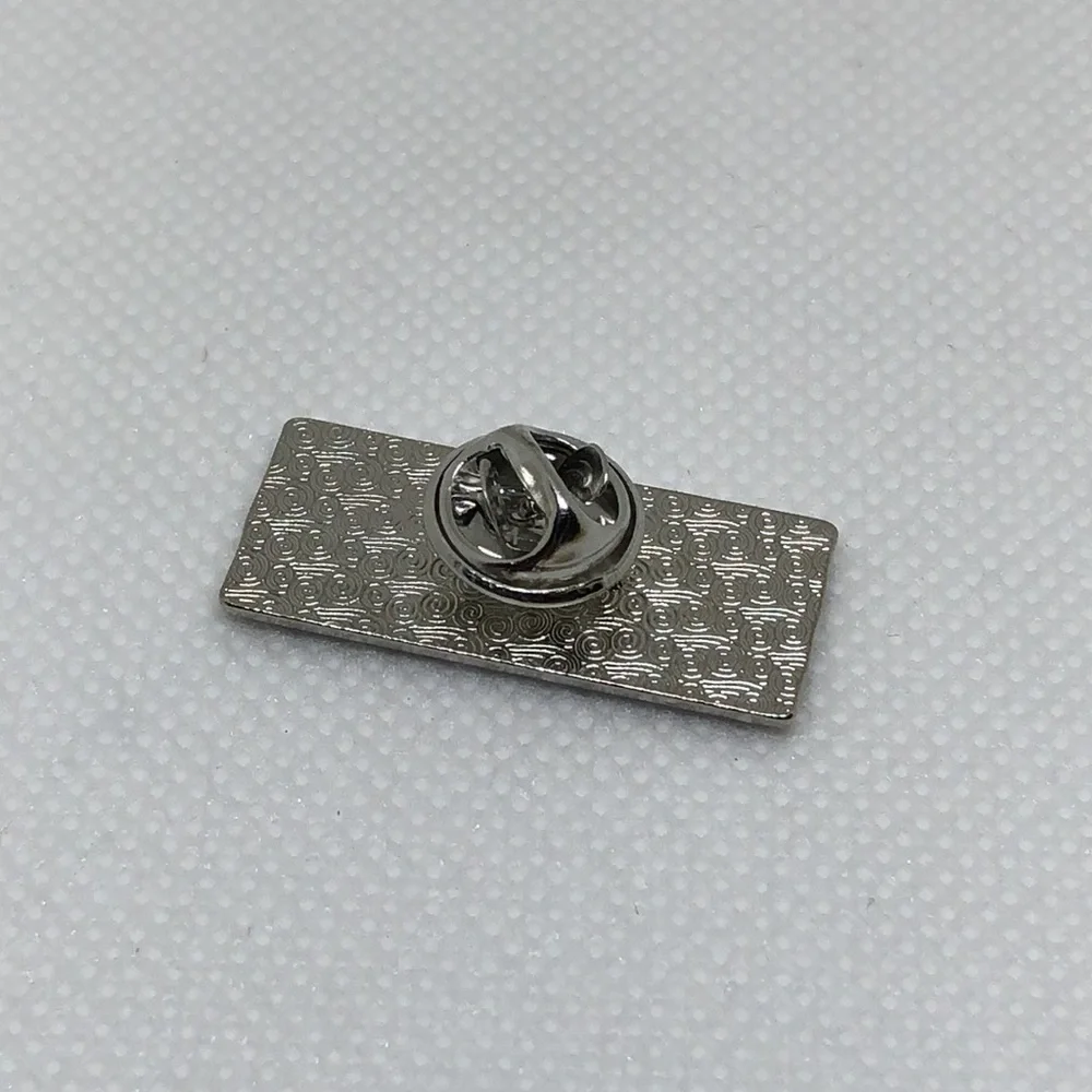 3/$25 Metal Enamel Pin Brooch “I Have No Idea What I’m Doing” Unisex